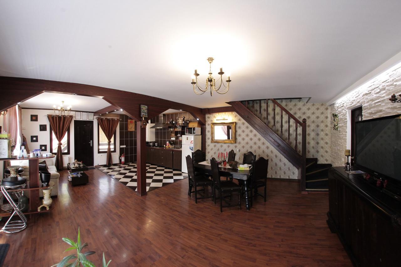 Pension Casa Wenge Sinaia Exterior foto