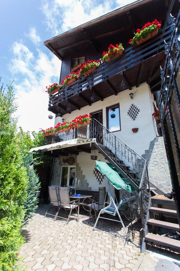 Pension Casa Wenge Sinaia Exterior foto