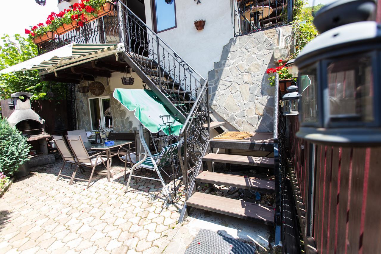Pension Casa Wenge Sinaia Exterior foto